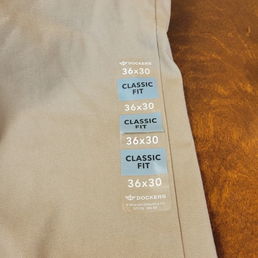 Dockers Mens Easy Khaki Classic Fit Stretch Pants Tan 36x30 All Motion Comfort